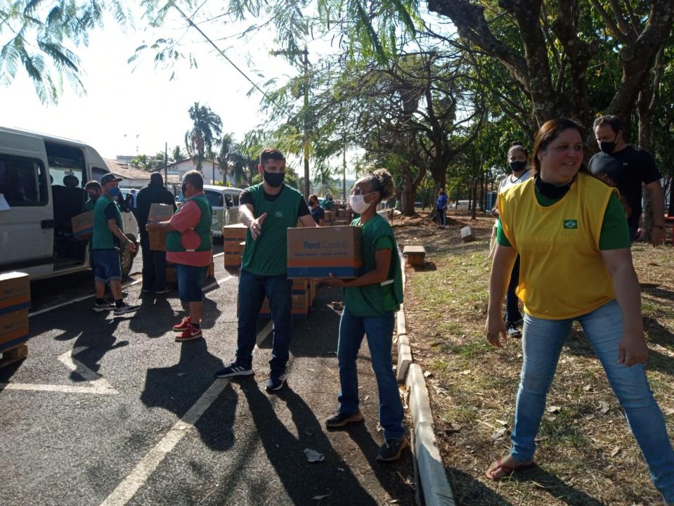 Foto 7 de 11 — Com presença de Eduardo Bolsonaro, vereadores e lideranças pedem impeachment de Edinho Silva